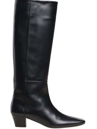 Чёрные сапоги JOSEPH: фото - Invogue